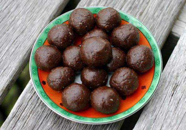 خواص حلوا سیاه معروف اردبیل برای درمان تهوع