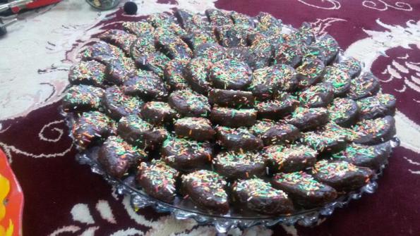 طرز تهیه حلوا سیاه کره ای
