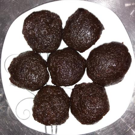 خرید بی واسطه حلوا سیاه گردویی