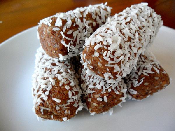 مرکز تولید حلوا سیاه اردبیلی فله ای