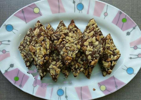 مرکز خرید حلوا سیاه گردویی اعلا