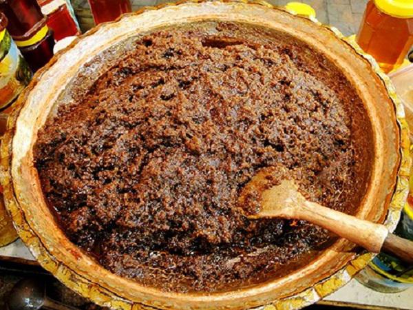 نکات مهم در خرید حلوا سیاه سنتی اردبیل