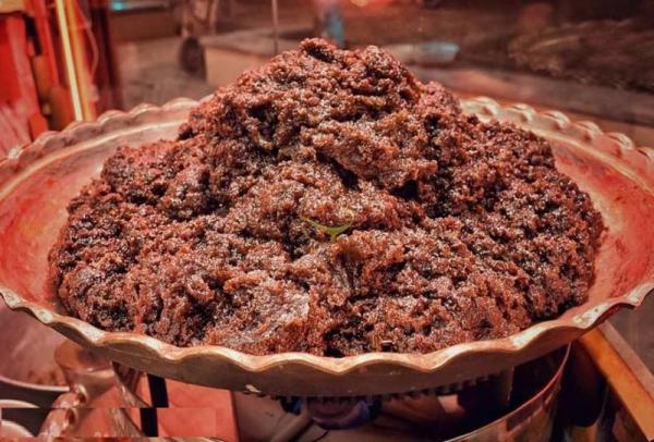 عرضه کننده حلوا سیاه سنتی