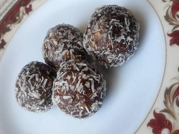 قیمت خرید حلوا سیاه نارگیلی