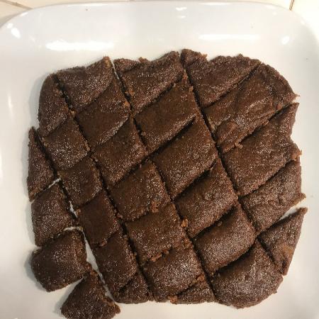 فروشنده حلوا سیاه فله ای