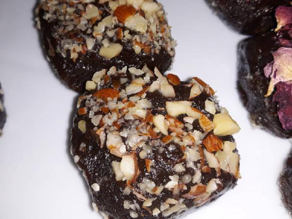 درصد پروتئین موجود در حلوا سیاه