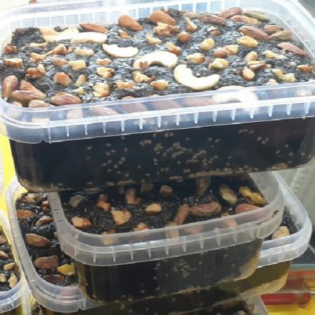 ارائه کننده حلوا سیاه عسلی
