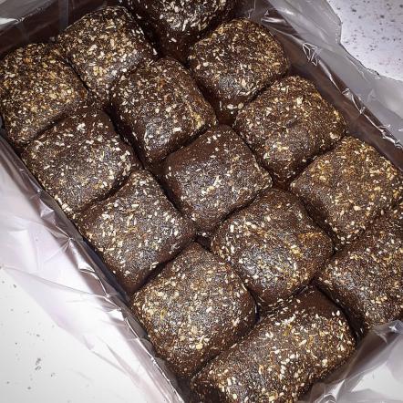 چگونگی بسته بندی حلوا سیاه