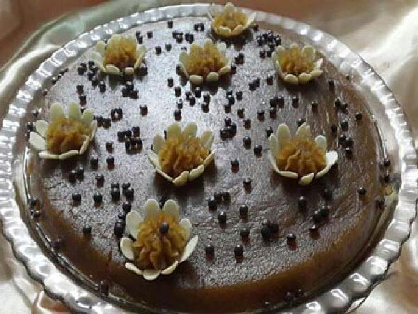 فروشنده حلوا سیاه محلی